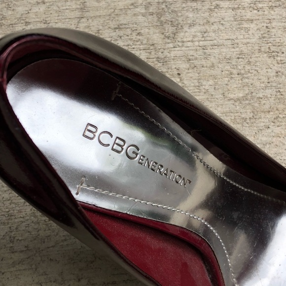 BCBG peep toe pumps - Picture 2 of 4